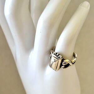 Brighton Sterling Silver Rectangle with Side Hearts Ring Size 8 NWT